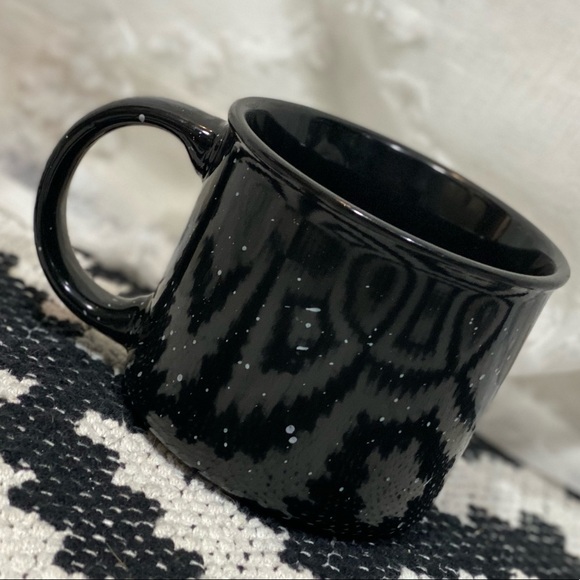 Adventure begins here black ceramic speckled mug - Picture 3 of 3